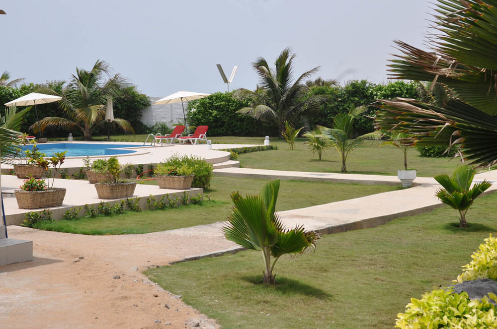 Hotel Residence Madiba Lomé Buitenkant foto